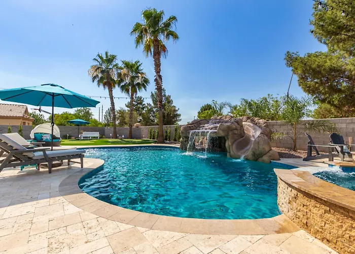 The Grand Saguaro Heated Pool Hot Tub Pickleball Sleeps 27 * Gilbert