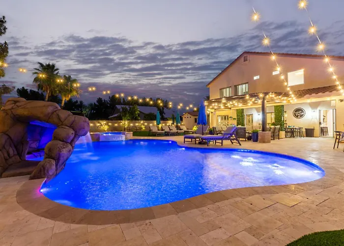 The Grand Saguaro Heated Pool Hot Tub Pickleball Sleeps 27 Gilbert