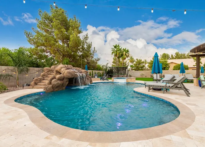 The Grand Saguaro Heated Pool Hot Tub Pickleball Sleeps 27 *