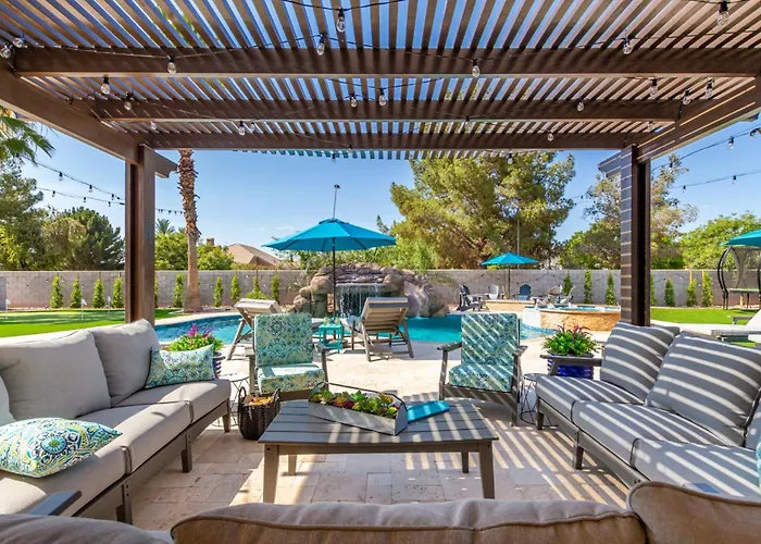 Holiday home The Grand Saguaro Heated Pool Hot Tub Pickleball Sleeps 27 Gilbert