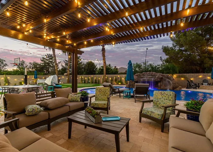 The Grand Saguaro Heated Pool Hot Tub Pickleball Sleeps 27 * Gilbert